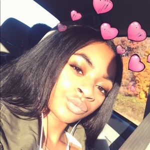 Meet your Posher, Inaya